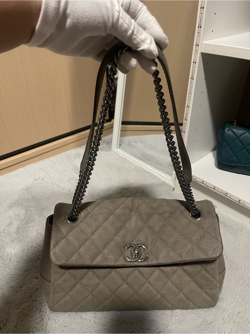Chanel Pearly Flap Bag in Caviar leather and Gray color